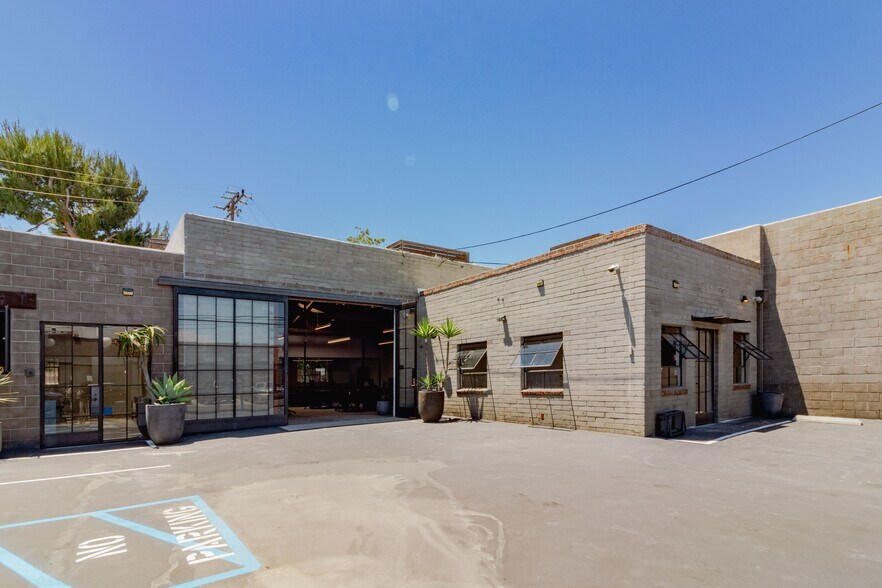 More Photos Of 5920-5924 Blackwelder St, Culver City Office For Lease