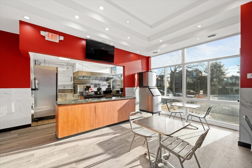 More Photos Of 2401 Pennsylvania Ave, Wilmington Apartments For Sale