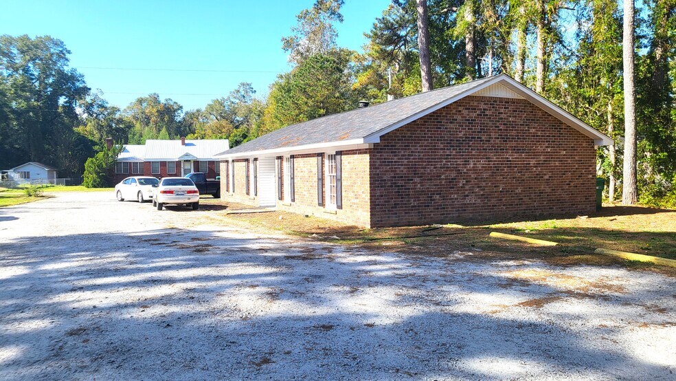 More Photos Of 209 N Hill St, Timmonsville Apartments For Sale