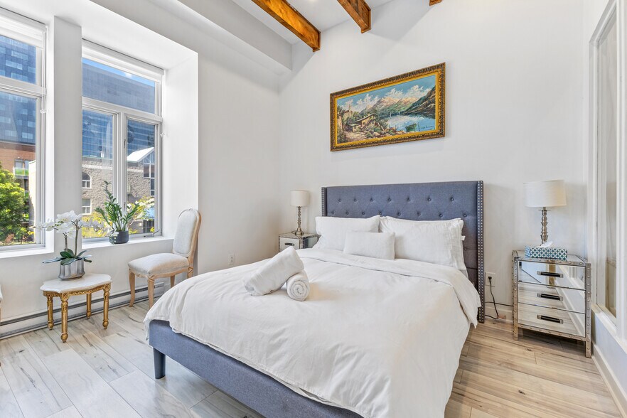 More Photos Of 1023 Rue Berri, Montréal Apartments For Sale