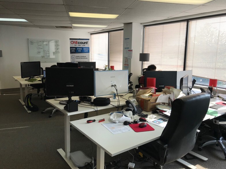 More Photos Of 194 Main St, Norwalk Office For Lease