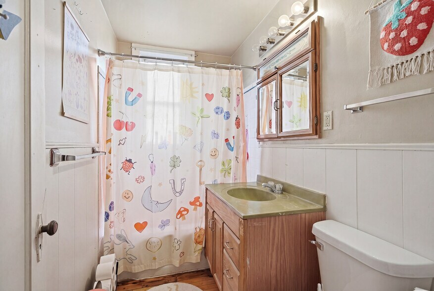 More Photos Of 940 3rd St E, Saint Paul Apartments For Sale