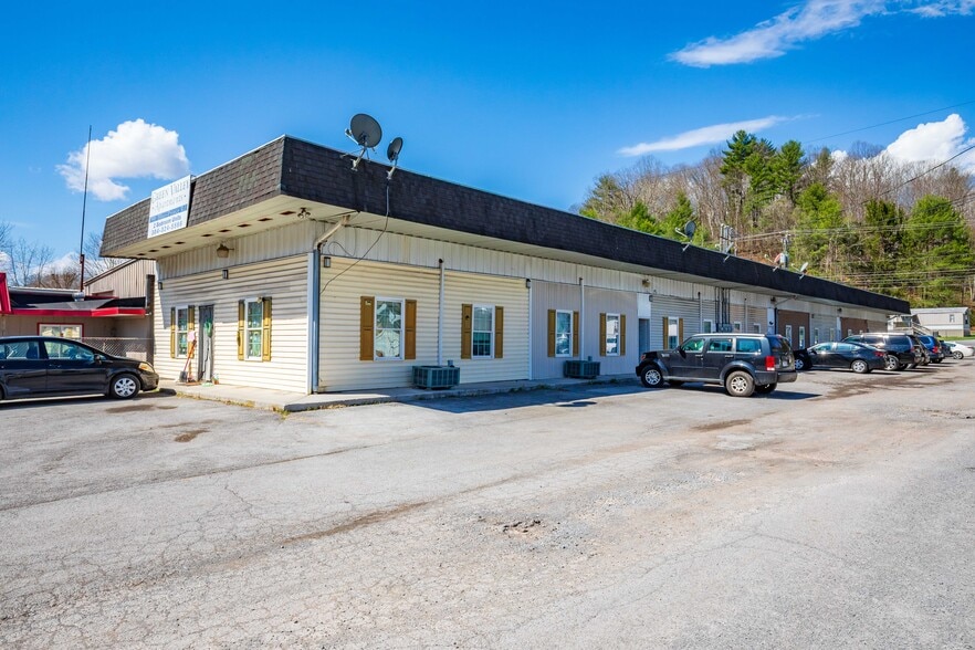 Primary Photo Of 396 Blue Prince Rd, Bluefield Apartments For Sale