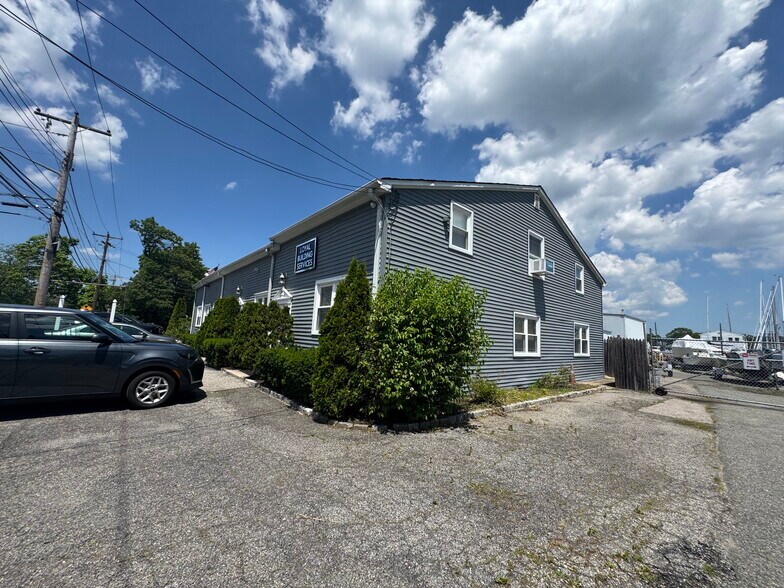 More Photos Of 41 Degnon Blvd, Bay Shore Manufacturing For Sale
