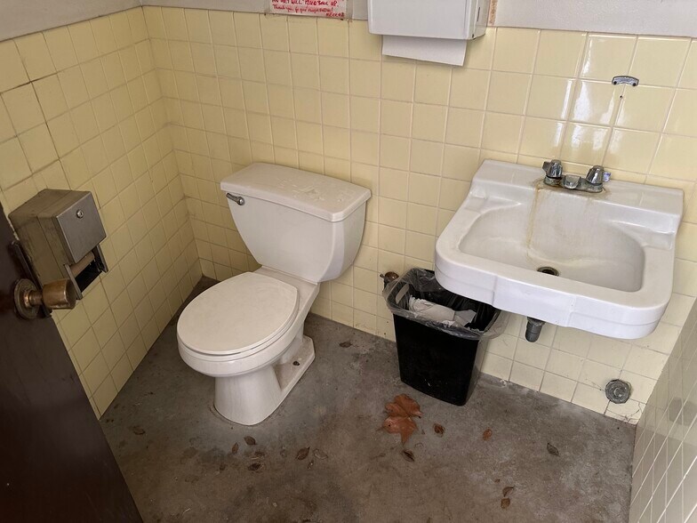 More Photos Of 834 Cathedral ct, Sacramento Land For Sale