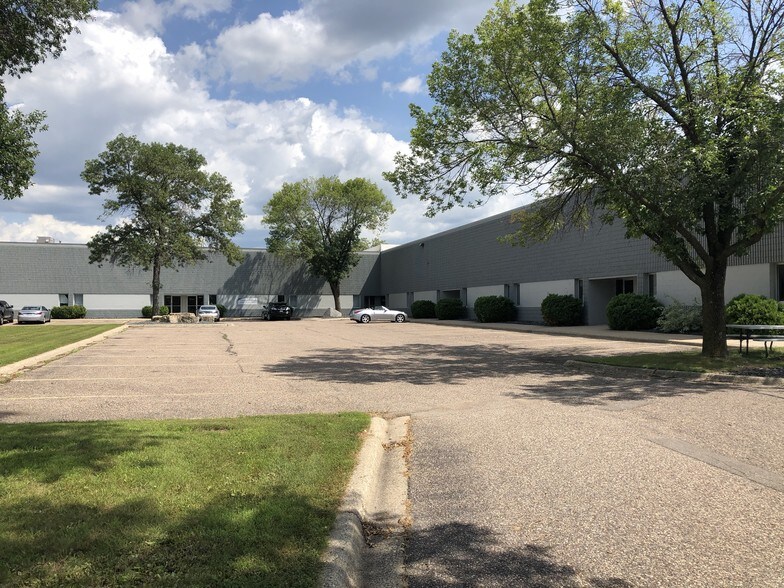 Primary Photo Of 2506-2526 Northland Dr, Mendota Heights Warehouse For Lease