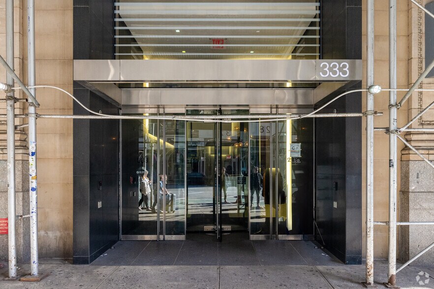 More Photos Of 333 Seventh Ave, New York Office For Lease