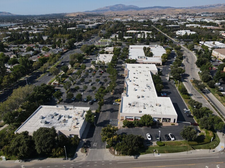 More Photos Of 4747 Hopyard Rd, Pleasanton Bank For Lease