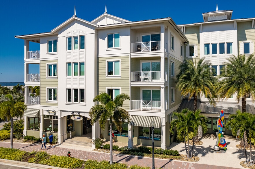 More Photos Of 200 Main St, Dunedin Apartments For Lease