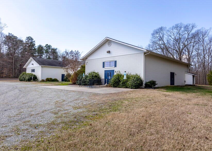 More Photos Of 1667 Cartersville Rd, Cartersville Flex For Sale