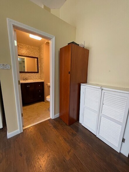 More Photos Of 121-123 Winthrop St, Medford Office For Sale