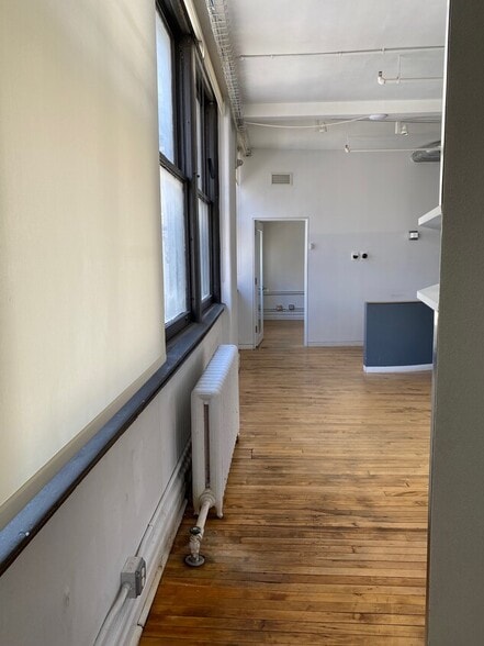 More Photos Of 28 W 27th St, New York Loft Creative Space For Sale