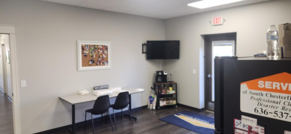 More Photos Of 660 Goddard Ave, Chesterfield Warehouse For Sale