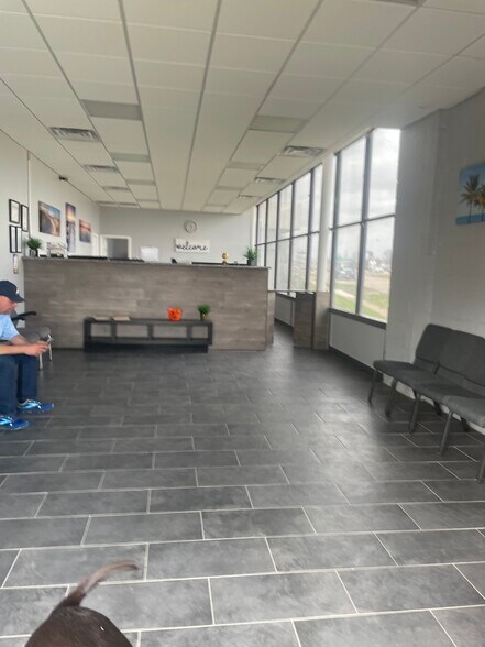 More Photos Of 5440 Gulf Fwy, Houston Warehouse For Sale