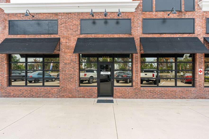 More Photos Of 1508-1510 S Harbor City Blvd, Melbourne Storefront For Lease