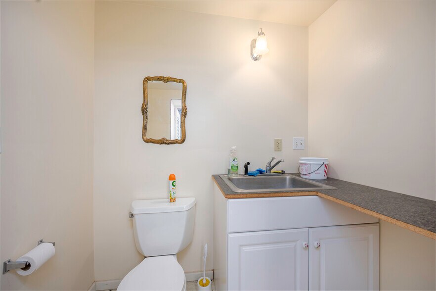 More Photos Of 315 Main Ave E, Soap Lake General Retail For Sale