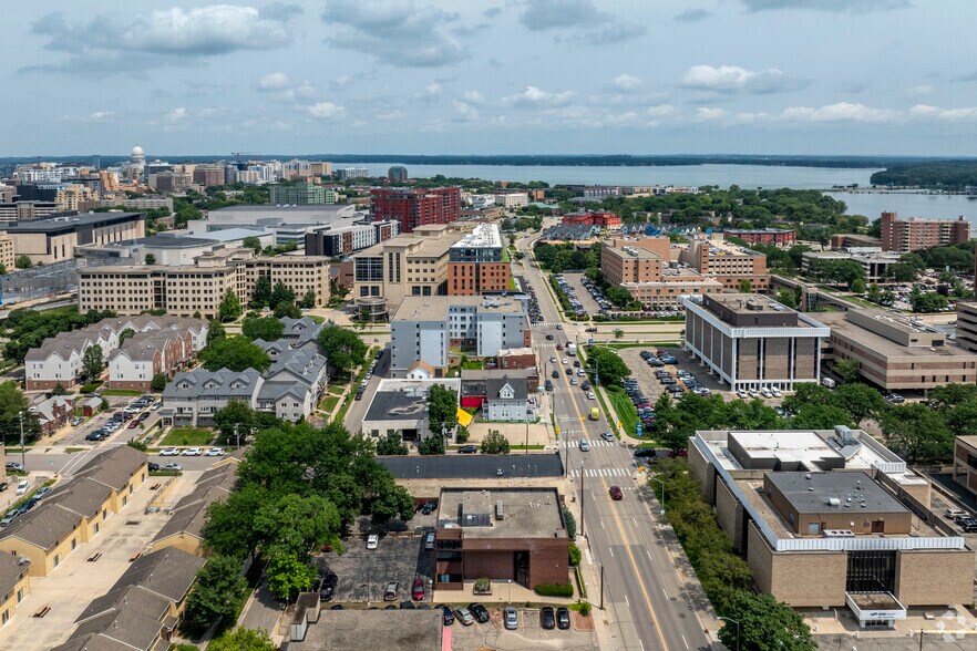 More Photos Of 1020 Regent St, Madison Medical For Lease