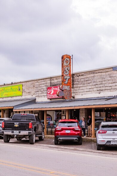 More Photos Of 311 Main St, Bandera Restaurant For Sale