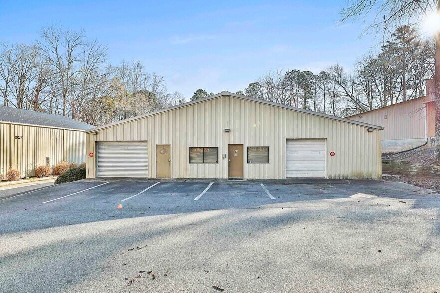 Primary Photo Of 243 Senoia Rd, Peachtree City Unknown For Lease