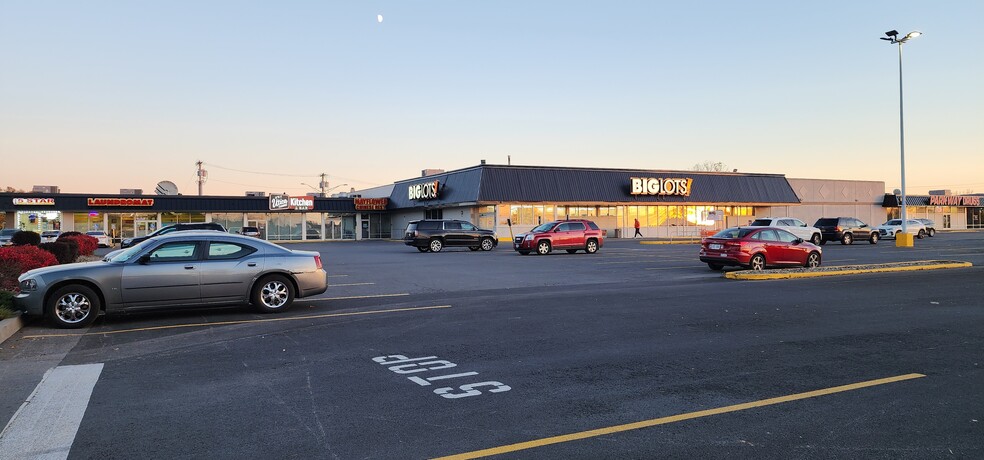 Primary Photo Of 350 Leland Ave, Utica General Retail For Lease