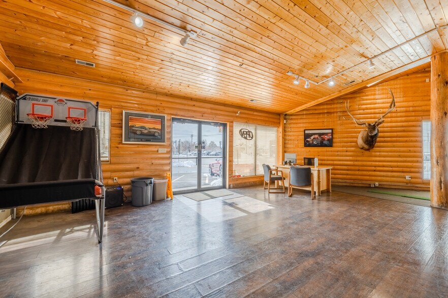 More Photos Of 165 S State St, Lindon Freestanding For Sale