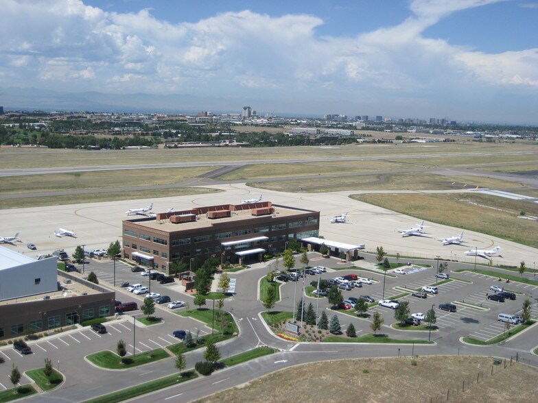 More Photos Of 8001 S InterPort Blvd, Englewood Office For Lease