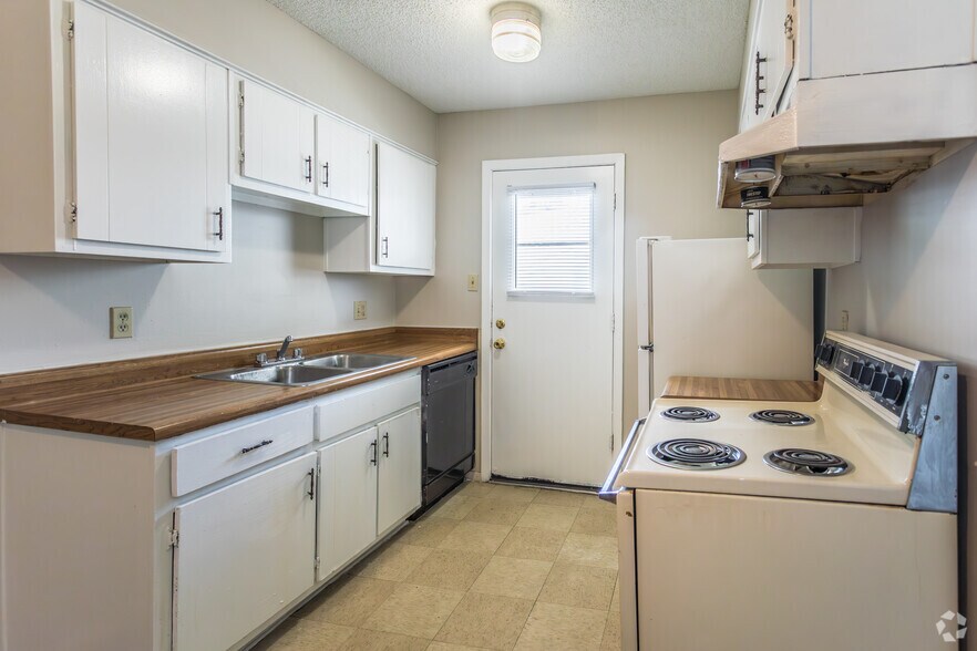 More Photos Of 3467-3469 Southern Ave, Memphis Apartments For Sale