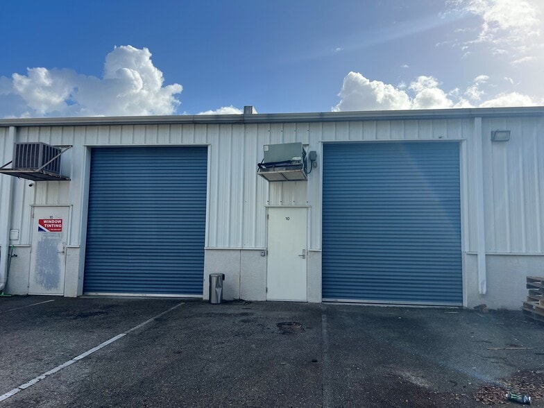 More Photos Of 735 NE 19TH Pl, North Fort Myers Warehouse For Lease