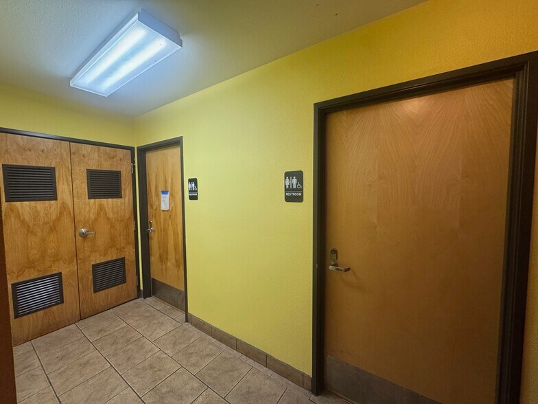 More Photos Of 455-475 I St, Arcata Storefront Retail Office For Lease