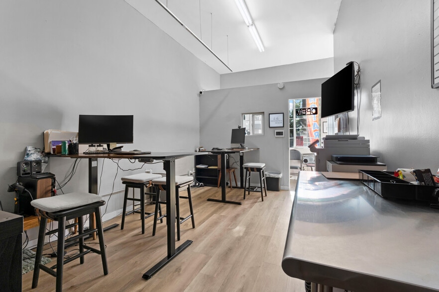 More Photos Of 2313 E 1st St, Los Angeles Storefront Retail Residential For Sale