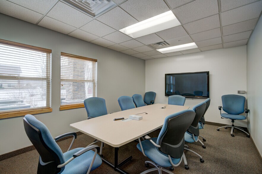 More Photos Of 40 Enterprise Blvd, Bozeman Office For Sale