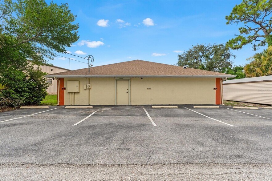 More Photos Of 10507 Spring Hill Dr, Spring Hill Medical For Lease