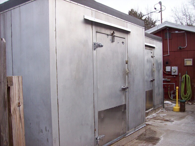 More Photos Of 330 County Road B, Montello Flex For Sale