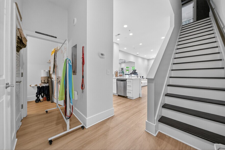 More Photos Of 444 S Blount St, Raleigh Apartments For Sale