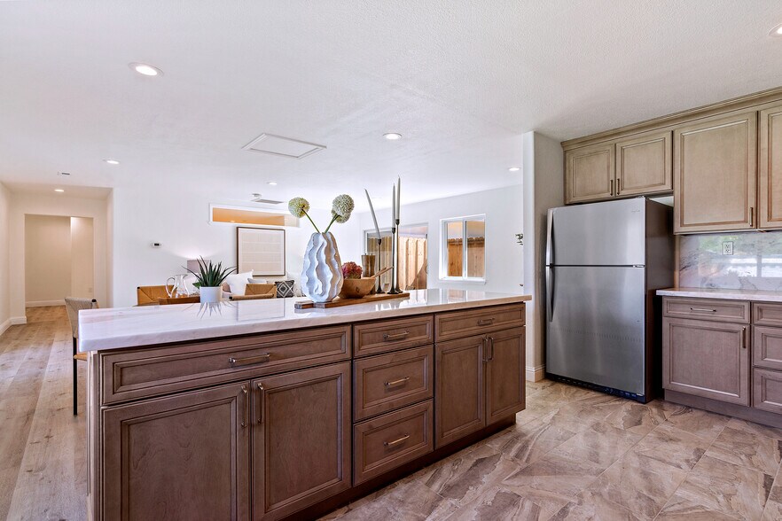 More Photos Of 1006 Court Ln, Concord Apartments For Sale