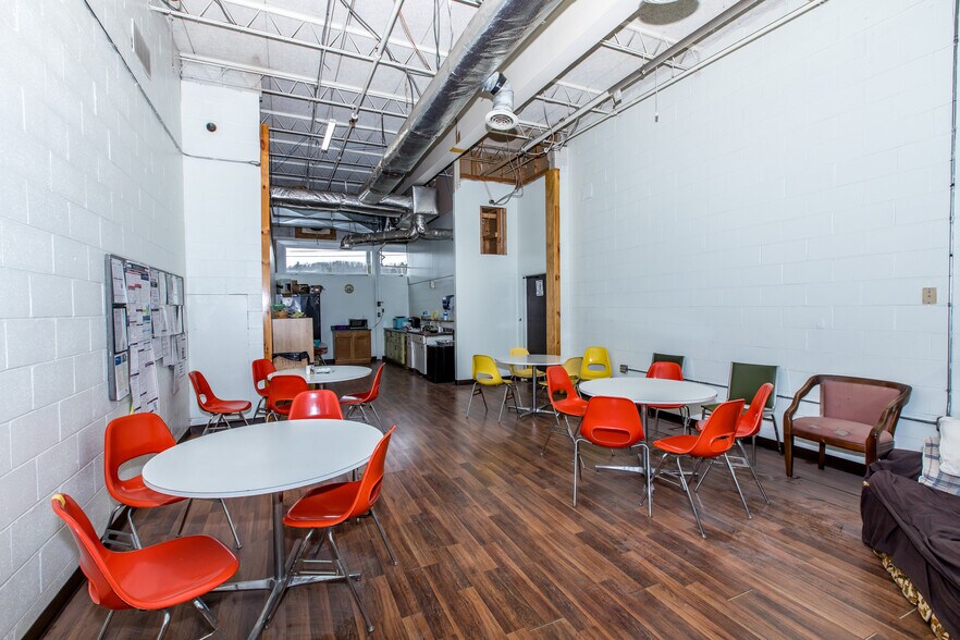 More Photos Of 899 Maple St, Lock Haven Manufacturing For Lease