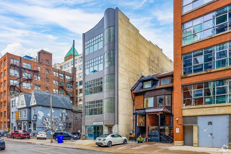 More Photos Of 21 Camden St, Toronto Office For Sale