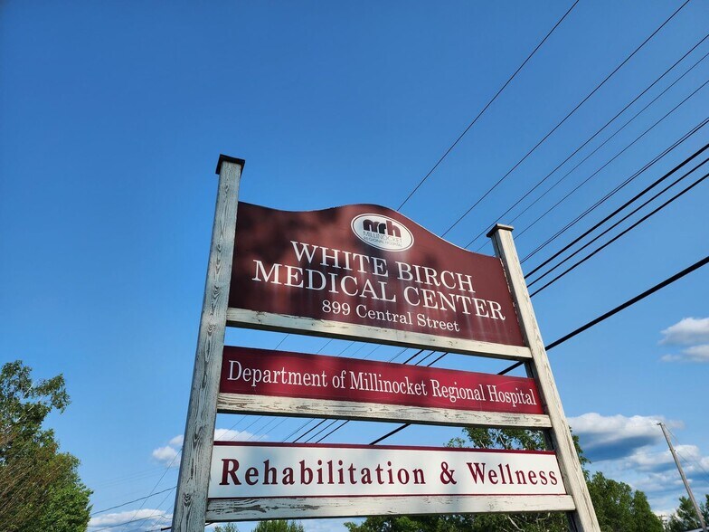 More Photos Of 899 Central St, Millinocket Medical For Sale
