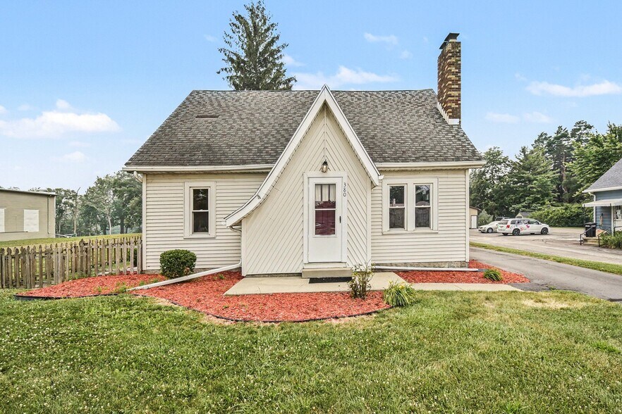Primary Photo Of 380 S Main St, Freeland Office Residential For Sale