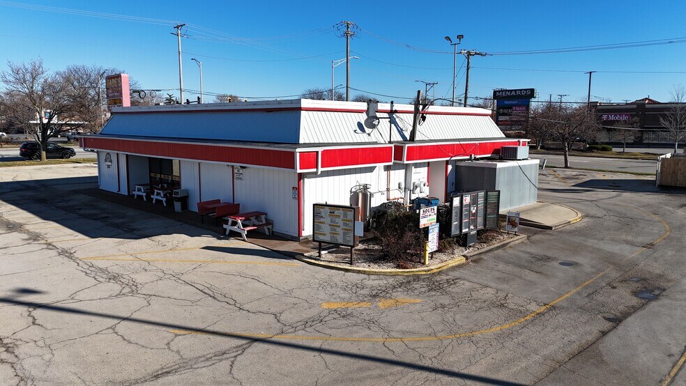 More Photos Of 2600 W Jefferson St, Joliet Fast Food For Sale