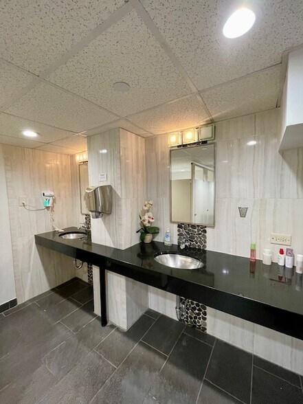 More Photos Of 149 W 27th St, New York Loft Creative Space For Lease
