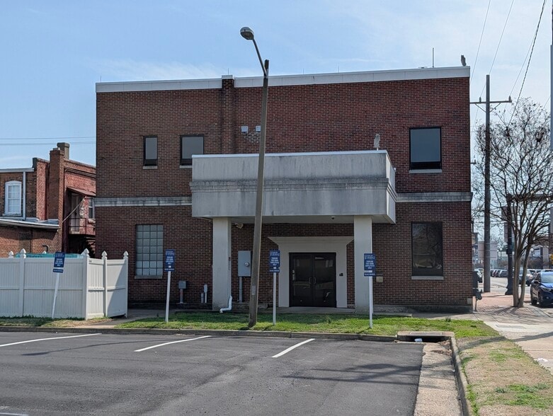 More Photos Of 30 S Mallory St, Hampton Office For Sale