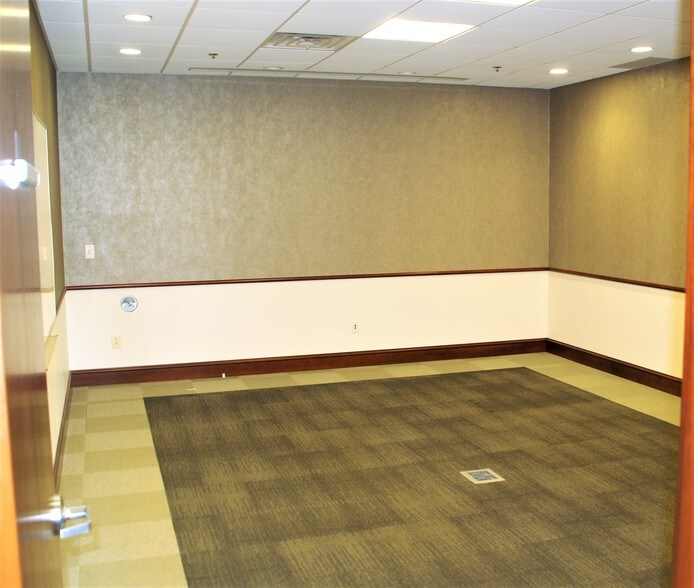 More Photos Of 1941 Frank Scott Pky, Shiloh Medical For Lease