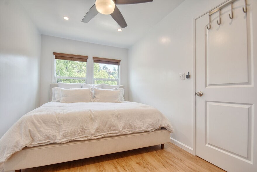 More Photos Of 1717-1721 Morton Ave, Los Angeles Apartments For Sale