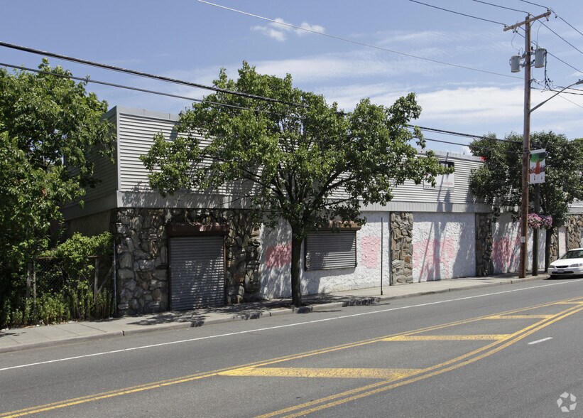 More Photos Of 1500-1540 New York Ave, Huntington Station Office For Sale