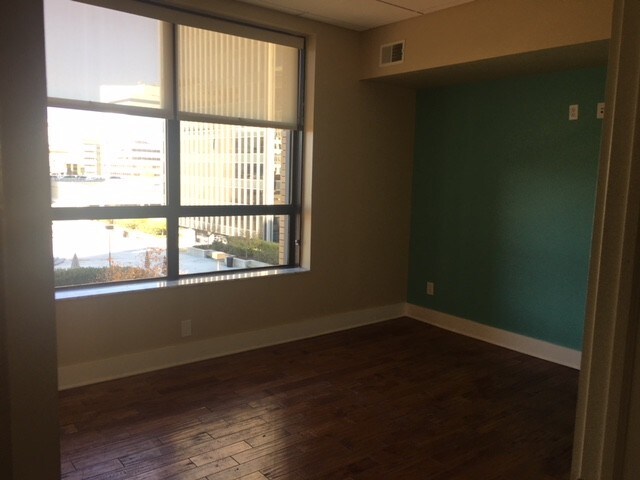 More Photos Of 8 Capitol St, Charleston Loft Creative Space For Lease