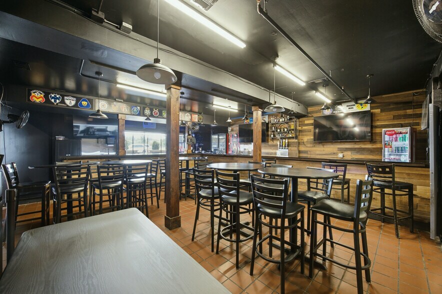 More Photos Of 6616 New Peachtree Rd, Doraville Sports And Entertainment For Sale