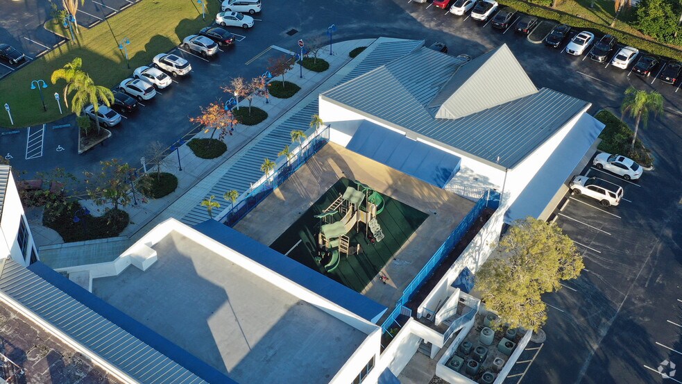 More Photos Of 20170 Pines Blvd, Pembroke Pines Health Club For Lease