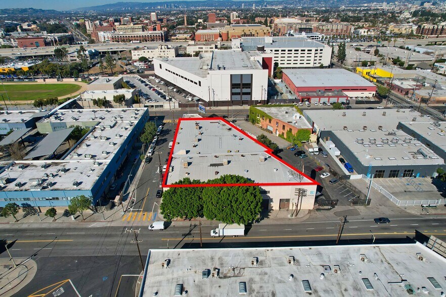 More Photos Of 3435-3535 S Broadway, Los Angeles Warehouse For Sale