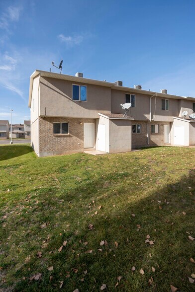 More Photos Of 275-360 S 300 E, Roosevelt Apartments For Sale